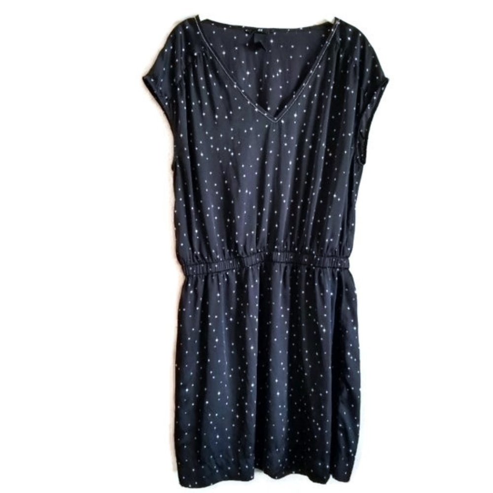 H & M SHORT SLEEVE BLACK STARS DRESS